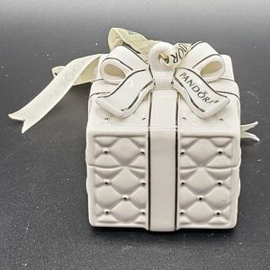 Pandora 2016 Porcelain White Silver Quilted Christmas Present Ornament